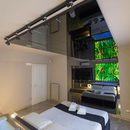 Maximum Exclusive Suite & Spa ปาแลร์โม ภายนอก รูปภาพ