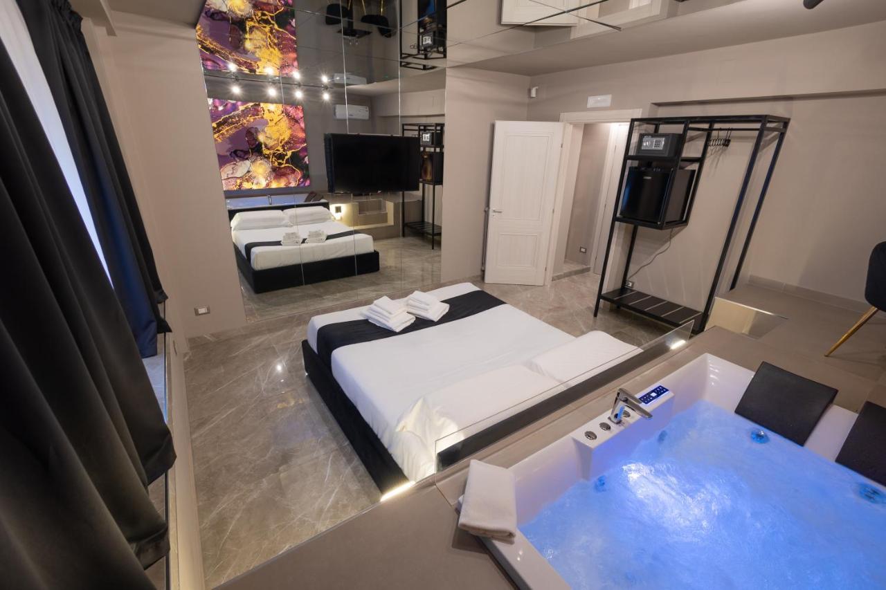 Maximum Exclusive Suite & Spa ปาแลร์โม ภายนอก รูปภาพ