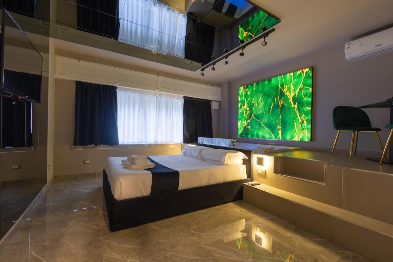 Maximum Exclusive Suite & Spa ปาแลร์โม ภายนอก รูปภาพ