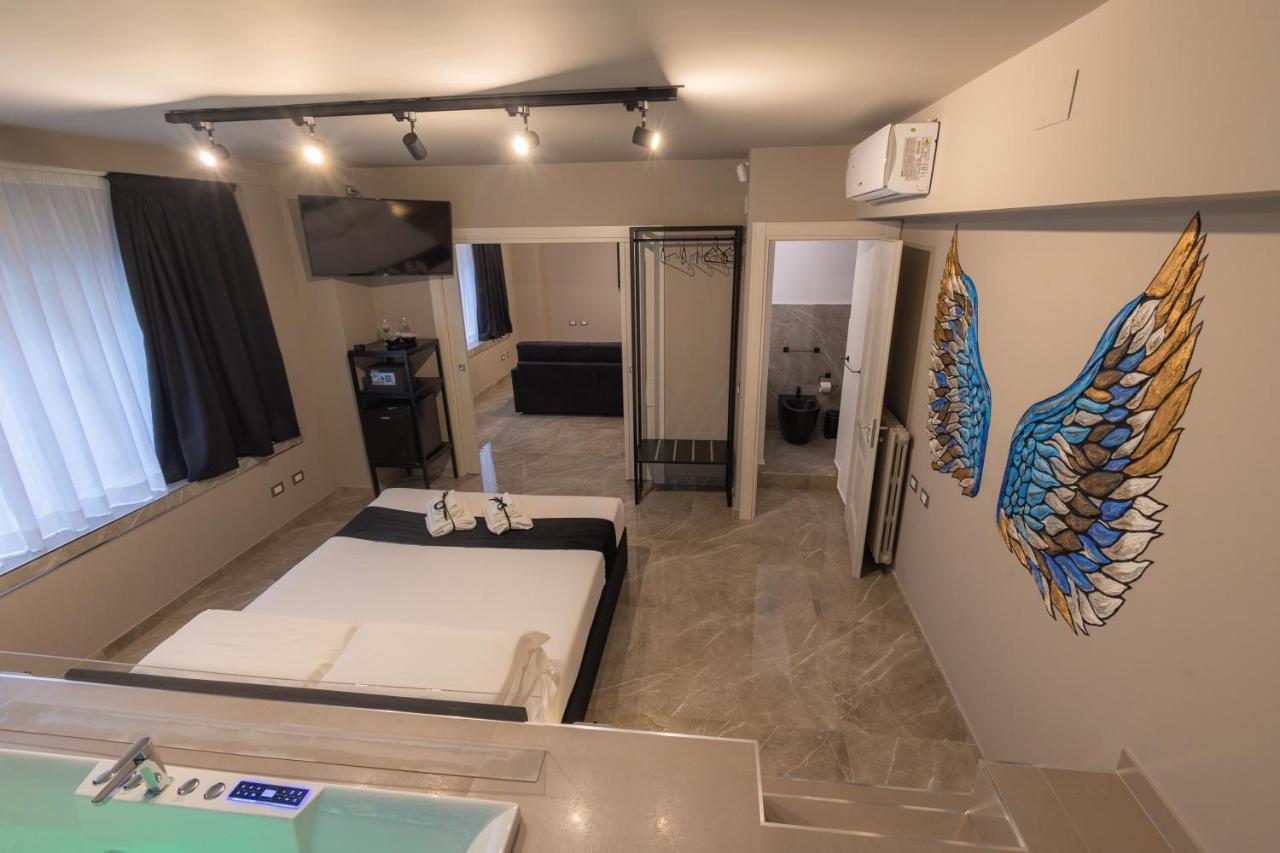 Maximum Exclusive Suite & Spa ปาแลร์โม ภายนอก รูปภาพ
